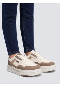 Big-Star - Sneakersy damskie beżowe OO274A151 801. Okazja: na spacer, na co dzień. Nosek buta: okrągły. Kolor: beżowy. Materiał: skóra ekologiczna. Sport: turystyka piesza #3