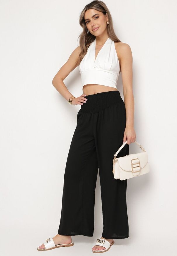 Born2be - Czarne Spodnie z Prostą Nogawką i Marszczoną Gumką w Pasie Perdila. Kolor: czarny. Sezon: lato