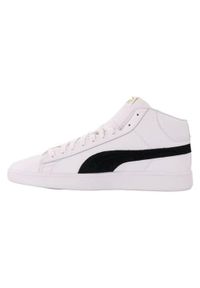 Buty do chodzenia męskie Puma Smash V2 Mid L. Kolor: biały. Materiał: materiał, syntetyk. Szerokość cholewki: normalna. Sport: turystyka piesza