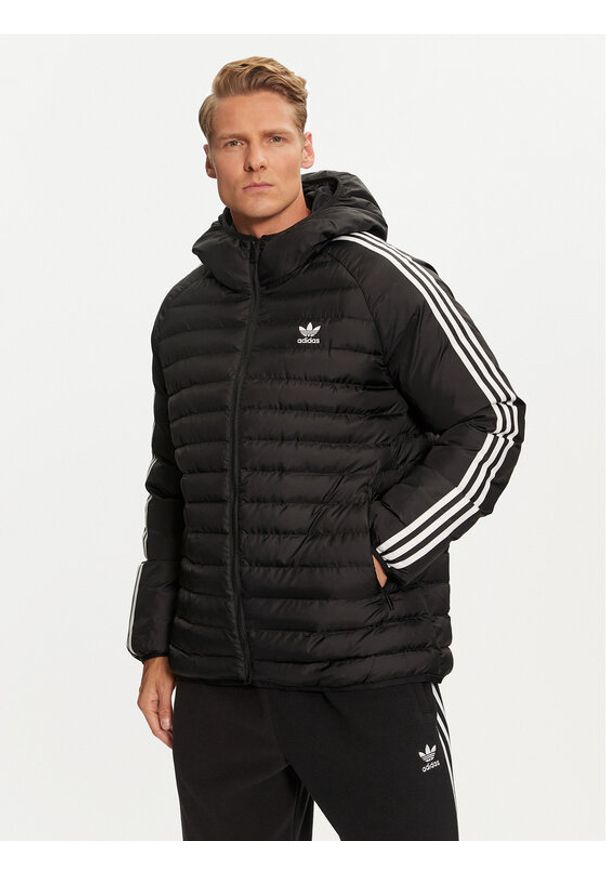 Adidas - adidas Kurtka puchowa IZ1842 Czarny Regular Fit. Kolor: czarny. Materiał: syntetyk