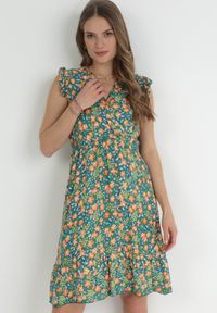 Born2be - Zielona Rozkloszowana Sukienka z Wiskozy w Kwiaty Evalis. Kolor: zielony. Materiał: wiskoza. Wzór: kwiaty. Sezon: lato #2
