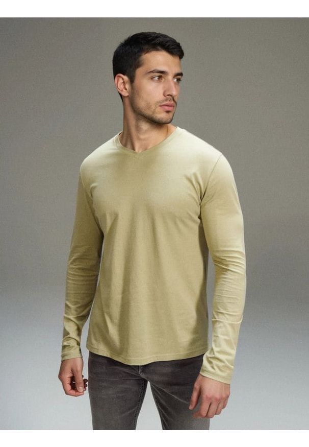 Sinsay - Bawełniana koszulka z długim rękawem i dekoltem V - zielony. Kolor: zielony. Materiał: bawełna. Długość rękawa: długi rękaw. Długość: długie