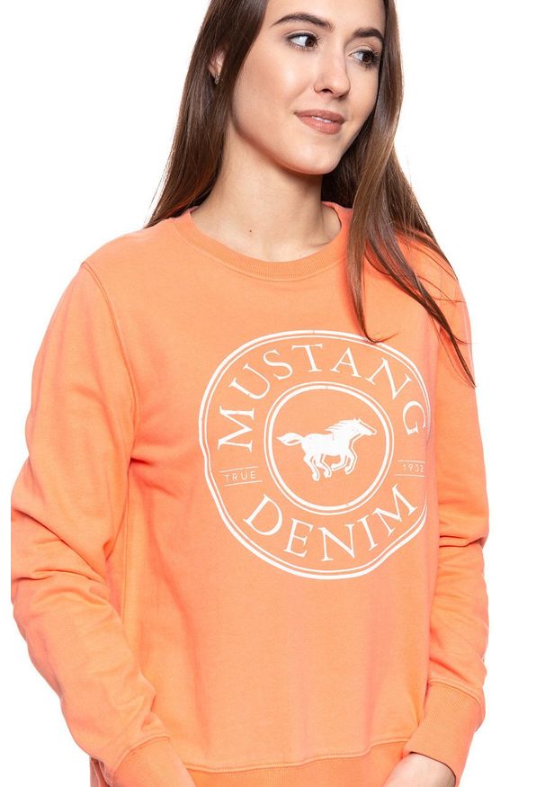 Mustang - BLUZA MUSTANG DAMSKA Bea C Print 1009102 8139. Wzór: nadruk