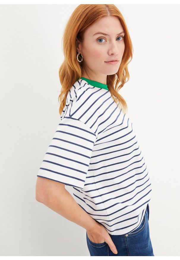 bonprix - T-shirt oversize z czystej bawełny organicznej. Typ kołnierza: kołnierzyk kontrastowy. Kolor: biały. Materiał: bawełna. Wzór: paski