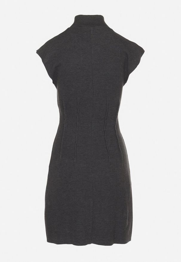 Born2be - Ciemnoszara Sukienka z Prążkowanej Dzianiny o Taliowanym Kroju z Półgolfem Ivarinae. Okazja: na co dzień, na spotkanie biznesowe. Kolor: szary. Materiał: prążkowany, dzianina. Długość rękawa: bez rękawów. Styl: biznesowy, casual, elegancki