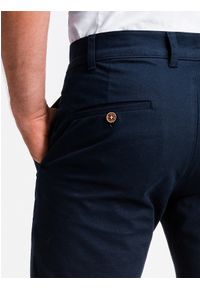 Ombre Clothing - Spodnie męskie chino - granatowe P830 - XL. Kolor: niebieski. Materiał: bawełna, tkanina, elastan. Styl: klasyczny, elegancki #7