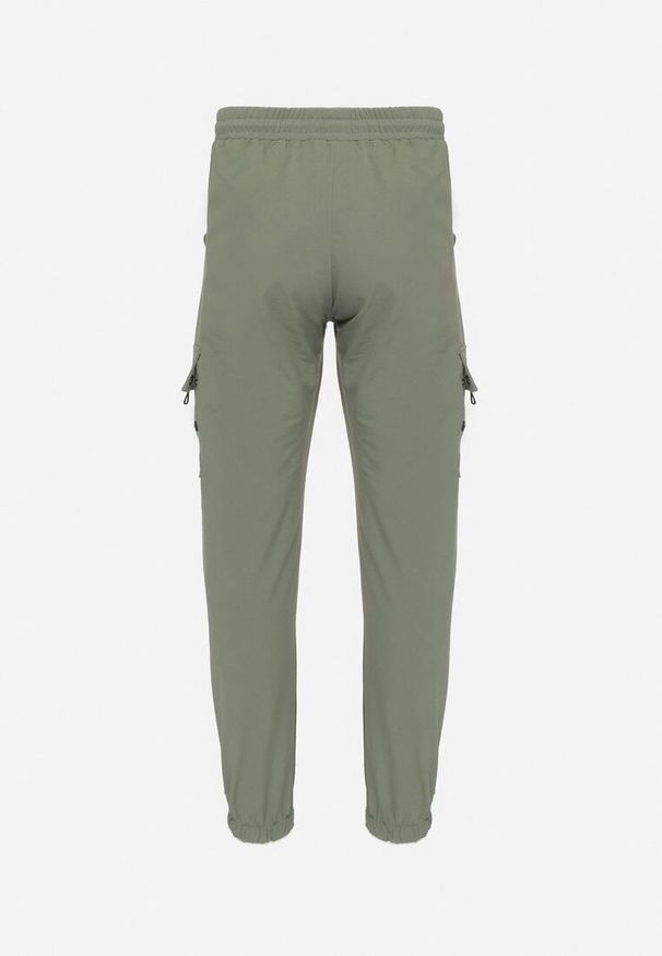 Born2be - Ciemnozielone Spodnie Joggery z Ozdobnymi Kieszeniami na Napy Lessalia. Okazja: na co dzień. Kolor: zielony. Styl: casual