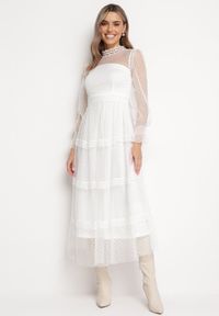 Born2be - Biała Rozkloszowana Sukienka Maxi z Koronką Jorissa. Kolor: biały. Materiał: koronka. Wzór: koronka. Długość: maxi #2