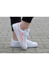Buty lifestyle damskie Puma Up 372605 37. Kolor: biały. Sport: turystyka piesza