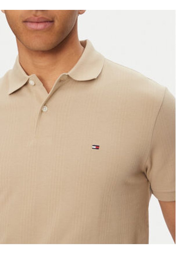 TOMMY HILFIGER - Tommy Hilfiger Polo Vertical MW0MW38951 Beżowy Regular Fit. Typ kołnierza: polo. Kolor: beżowy. Materiał: bawełna