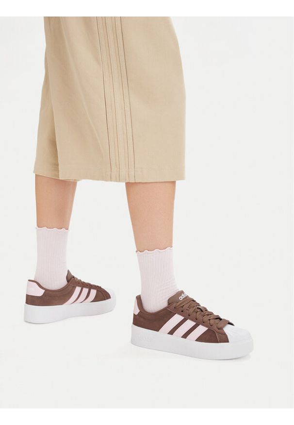 Adidas - adidas Sneakersy Streettalk Bold Shoes KJ9946 Brązowy. Kolor: brązowy. Materiał: skóra, zamsz