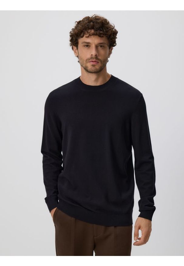 Reserved - Wiskozowy sweter - czarny. Kolor: czarny. Materiał: wiskoza