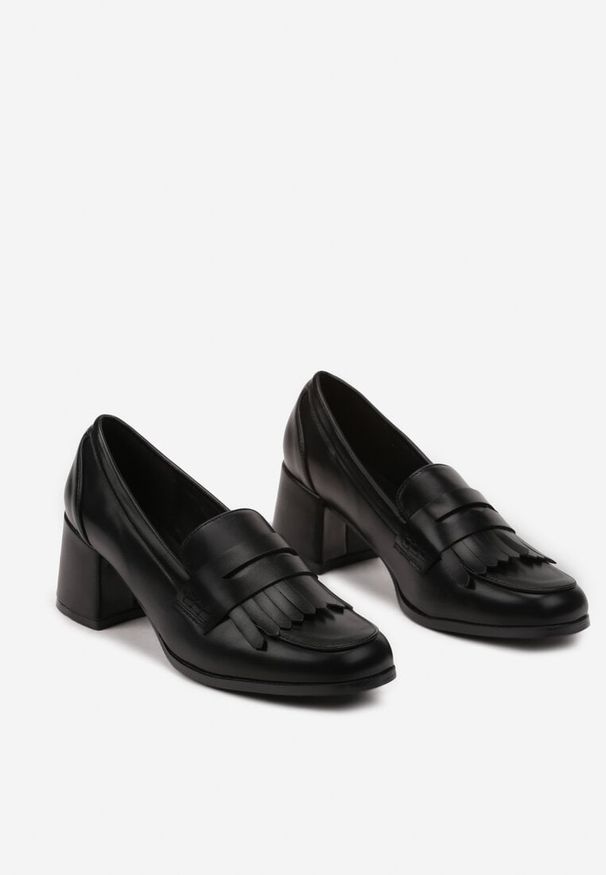 Renee - Czarne Półbuty w Stylu Mokasynów na Słupku z Ozdobnym Paskiem Erisannea. Okazja: do pracy, na co dzień. Zapięcie: pasek. Kolor: czarny. Materiał: jeans. Obcas: na słupku. Styl: casual, elegancki. Wysokość obcasa: średni