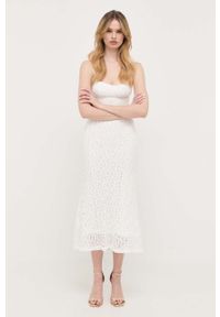 BARDOT - Bardot sukienka kolor biały maxi dopasowana. Kolor: biały. Materiał: tkanina, skóra. Długość rękawa: na ramiączkach. Typ sukienki: dopasowane. Długość: maxi #1
