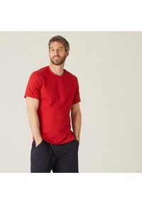 NYAMBA - Koszulka z krótkim rękawem męska Nyamba Gym & Pilates regular. Kolor: czerwony. Materiał: materiał, poliester, elastan, bawełna. Długość rękawa: krótki rękaw. Długość: krótkie. Sport: joga i pilates