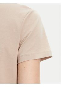 Guess T-Shirt V5YI13 J1314 Beżowy Regular Fit. Kolor: beżowy. Materiał: bawełna #5