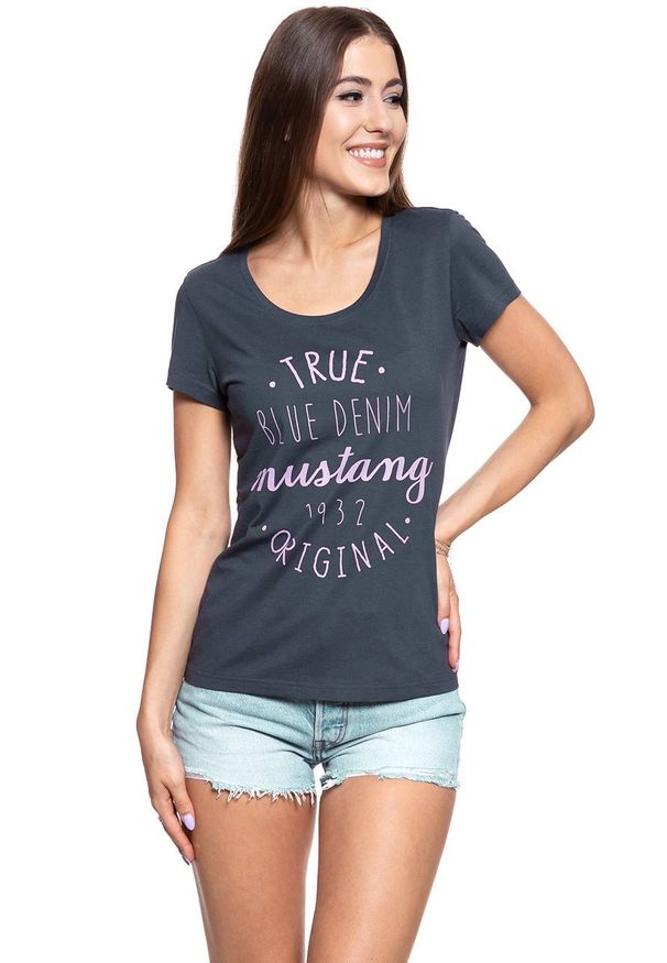 Mustang - MUSTANG T SHIRT DAMSKI Alexia C Print Blue Nights 1009389 4085. Wzór: nadruk