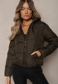 Renee - Ciemnozielona Kurtka Pikowana Wykończona Kapturem Aviatoria. Okazja: do pracy, na co dzień. Kolor: zielony. Materiał: jeans. Styl: casual, elegancki