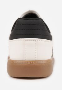 Renee - Beżowo-Czarne Casualowe Sneakersy na Płaskiej Podeszwie z Paskami Jereria. Okazja: na co dzień. Zapięcie: pasek. Kolor: beżowy. Materiał: jeans. Obcas: na płaskiej podeszwie #8