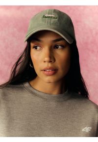 4f - 4F Czapka z daszkiem strapback damska - zielona XS/S (56cm). Kolor: zielony. Materiał: bawełna, tkanina, materiał. Styl: sportowy, klasyczny, vintage, casual #1