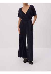 Reserved - Kombinezon z modalem - granatowy. Kolor: niebieski. Materiał: dzianina