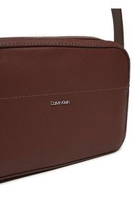 Calvin Klein Torebka Ck Business Camera Bag_Saffiano K60K612571 Brązowy. Kolor: brązowy. Materiał: skórzane #3