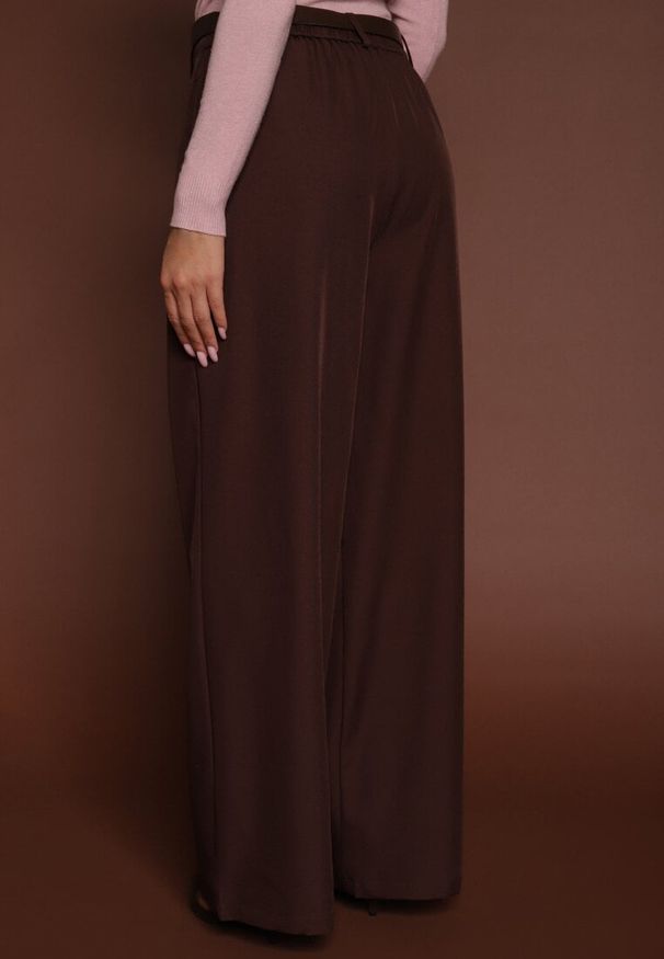 Renee - Brązowe Garniturowe Spodnie Wide Leg z Dodatkowym Paskiem Cintriane. Stan: podwyższony. Kolor: brązowy. Styl: elegancki