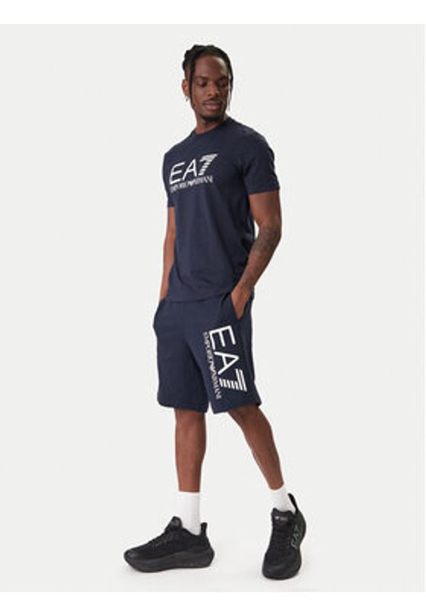 EA7 Emporio Armani Szorty sportowe 7M001414 AF22266 UB102 Granatowy Regular Fit. Kolor: niebieski. Materiał: bawełna. Styl: sportowy