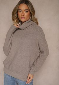 Renee - Ciemnobrązowy Golf z Domieszką Wiskozy i Kaszmiru Azivara. Okazja: na co dzień. Typ kołnierza: golf. Kolor: brązowy. Materiał: wiskoza, kaszmir. Wzór: aplikacja. Styl: elegancki, casual