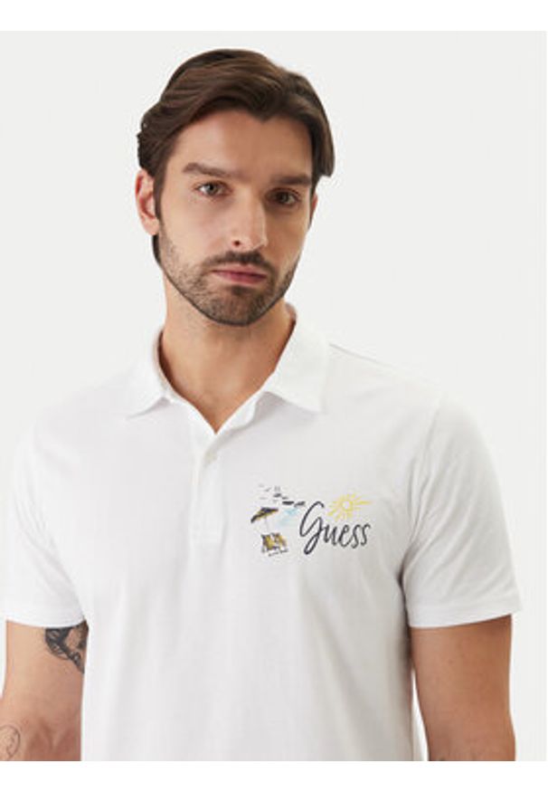 Guess Polo F6GP01 K8FQ4 Biały Regular Fit. Typ kołnierza: polo. Kolor: biały. Materiał: bawełna