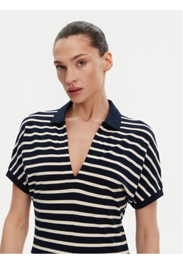 TOMMY HILFIGER - Tommy Hilfiger Sukienka codzienna WW0WW44513 Granatowy Regular Fit. Okazja: na co dzień. Kolor: niebieski. Materiał: bawełna. Typ sukienki: proste. Styl: casual