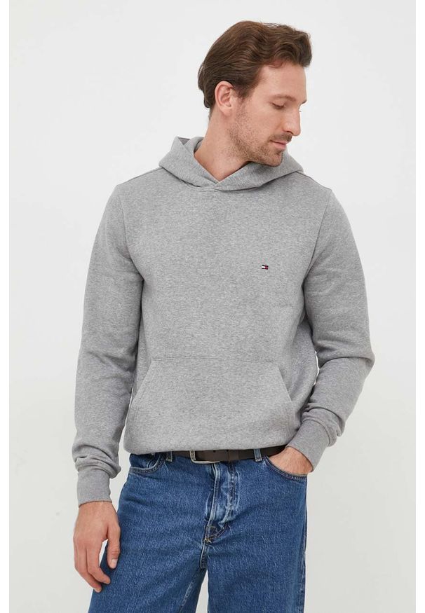 TOMMY HILFIGER - Tommy Hilfiger bluza męska kolor szary z kapturem gładka. Typ kołnierza: kaptur. Kolor: szary. Wzór: gładki