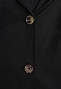 Renee - Czarny Płaszcz Trencz z Bawełny i Wiskozy z Wiązanym Paskiem i Klapą Lissien. Kolor: czarny. Materiał: wiskoza, bawełna #4