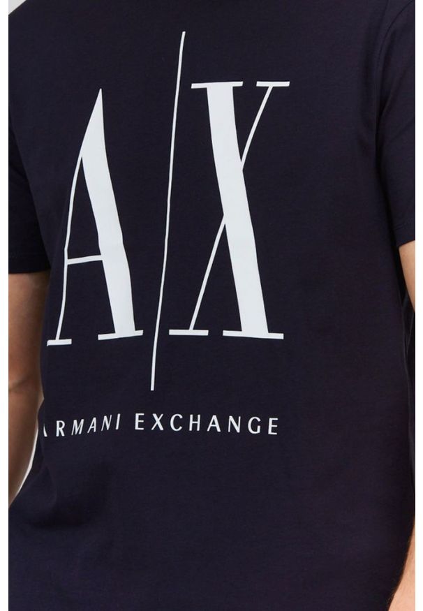 Armani Exchange - ARMANI EXCHANGE Granatowy t-shirt męski z dużym logo, Rozmiar M. Kolor: niebieski. Materiał: prążkowany