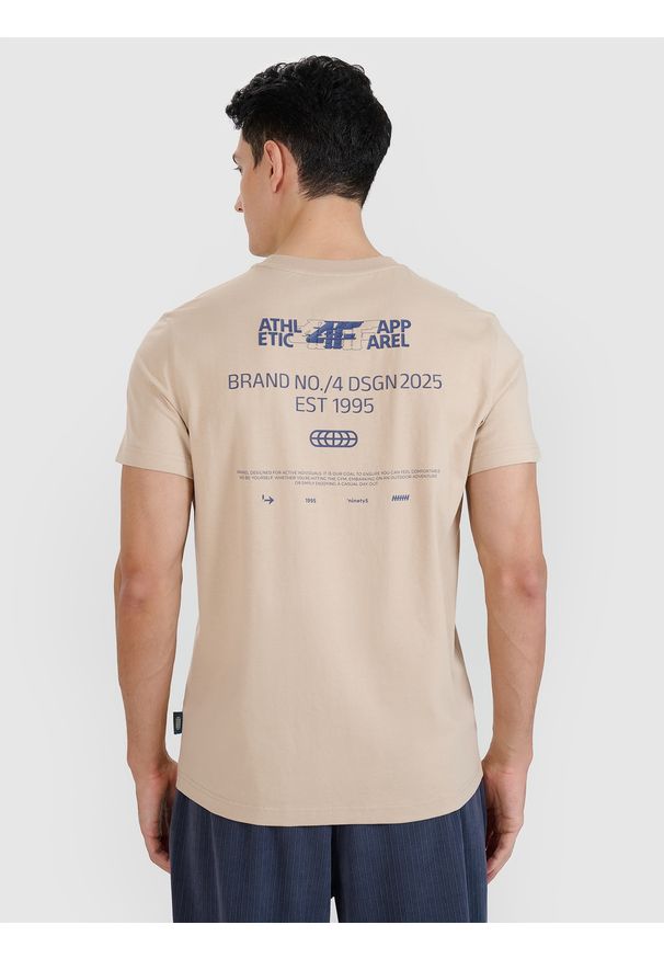 4f - 4F T-shirt regular z nadrukiem męski - beżowy L. Okazja: na co dzień. Kolor: beżowy. Materiał: dzianina, jersey, bawełna. Długość rękawa: krótki rękaw. Długość: krótkie. Wzór: nadruk. Styl: casual, klasyczny, sportowy