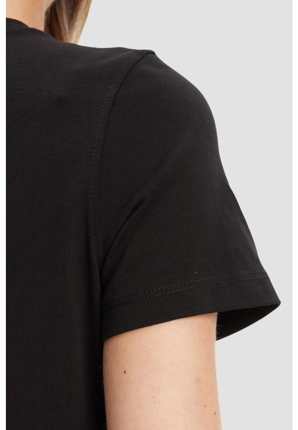 Guess - GUESS Czarny damski t-shirt Pearls Love. Kolor: czarny