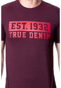 Mustang - MUSTANG T SHIRT Alex C Print WINETASTING 1008654 8355. Wzór: nadruk #6