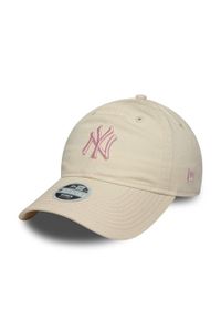 New Era - Czapka bejsbolowa 9twenty damska New York Yankees. Kolor: beżowy. Styl: casual, sportowy