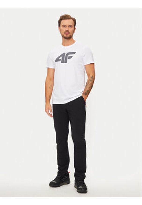 4f - 4F T-Shirt 4FWMM00TTSHM1844 Biały Regular Fit. Kolor: biały. Materiał: bawełna