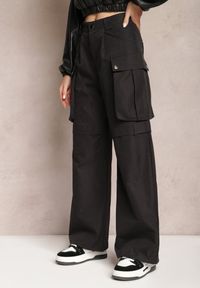 Renee - Czarne Szerokie Spodnie High Waist w Stylu Cargo Vomisal. Stan: podwyższony. Kolor: czarny. Materiał: tkanina. Sezon: zima