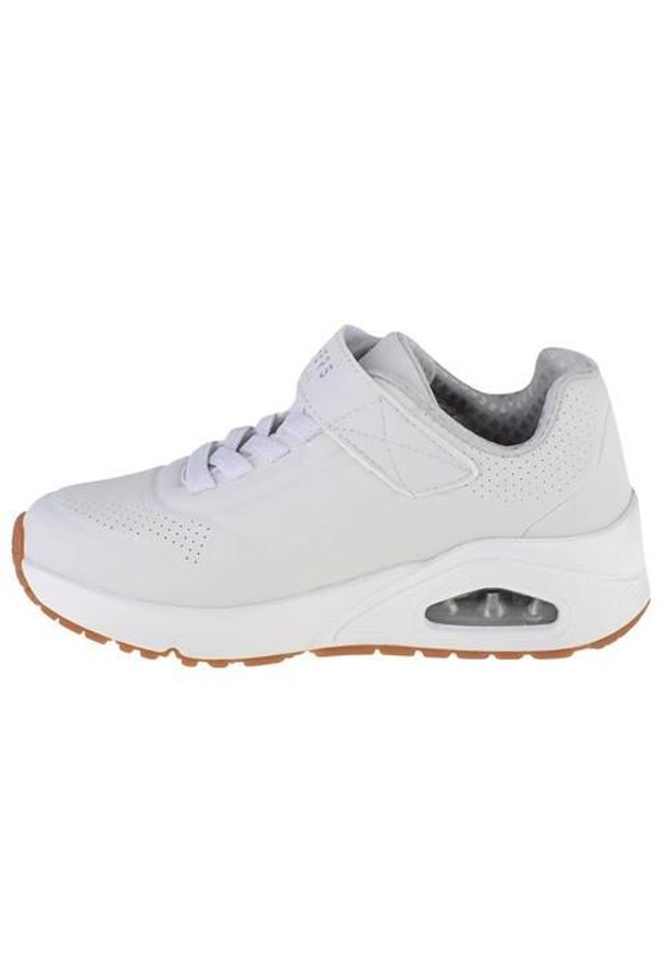 skechers - Buty do chodzenia dla dzieci Skechers Uno Air Blitz. Zapięcie: rzepy. Kolor: biały. Materiał: syntetyk, tkanina, materiał. Szerokość cholewki: normalna. Model: Skechers Sport. Sport: turystyka piesza