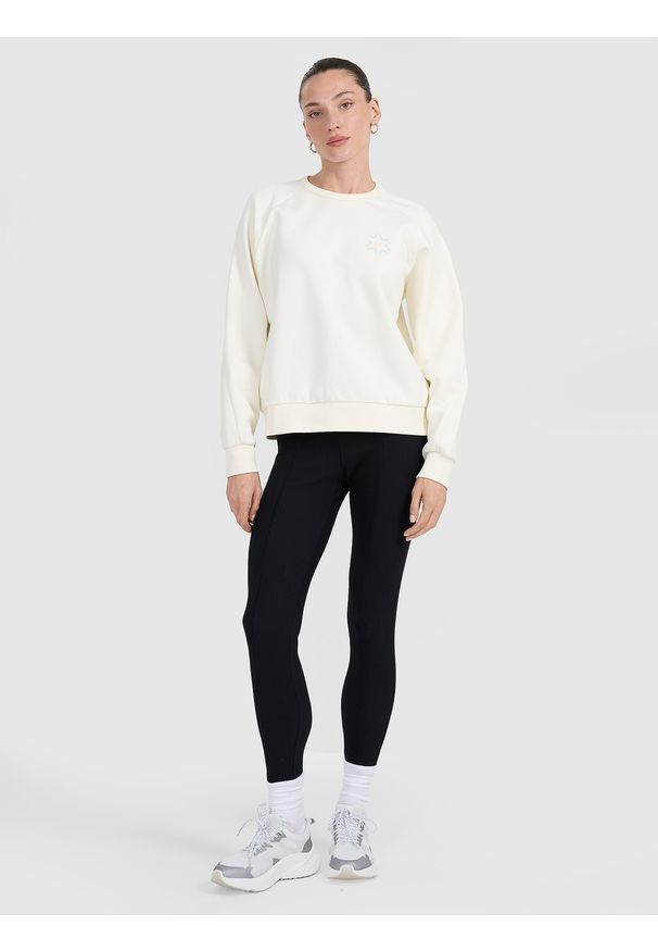 4f - 4F Legginsy z prążkowanej dzianiny damskie - czarne S. Okazja: na spacer, na co dzień. Stan: podwyższony. Kolor: czarny. Materiał: prążkowany, dzianina. Długość: długie. Wzór: prążki. Styl: casual. Sport: fitness, turystyka piesza