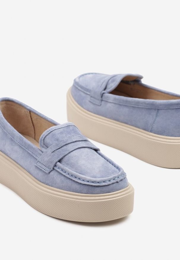 Renee - Niebieskie Mokasyny na Grubej Podeszwie z Wkładką ze Skóry Naturalnej Polvia. Okazja: na co dzień. Zapięcie: bez zapięcia. Kolor: niebieski. Materiał: skóra. Styl: casual, elegancki