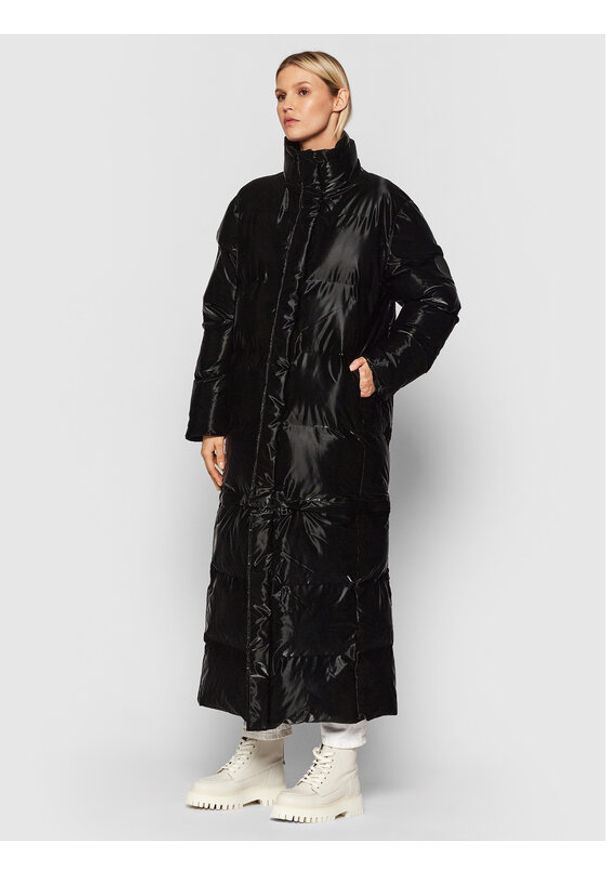 Rains Kurtka zimowa Unisex Puffer 1536 Czarny Regular Fit. Kolor: czarny. Materiał: syntetyk. Sezon: zima