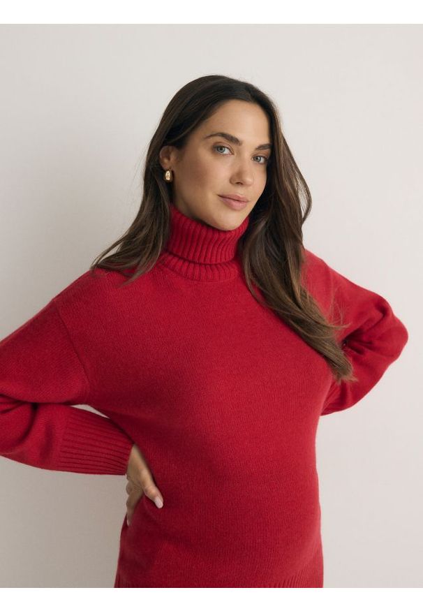 Reserved - Sweter z wełną - czerwony. Kolor: czerwony. Materiał: wełna