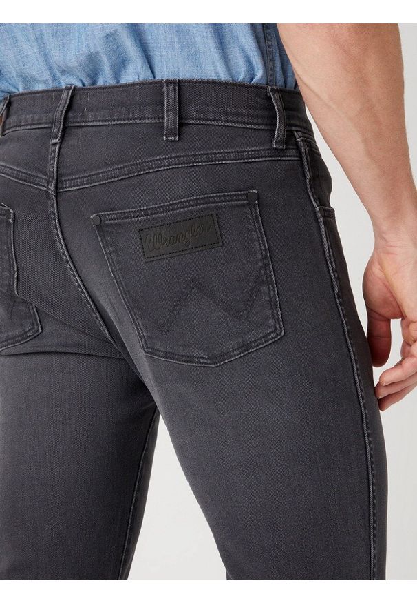 Wrangler - WRANGLER LARSTON MĘSKIE SPODNIE JEANSOWE JEANSY ASHES W18SBY43A 112328979