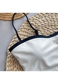 Intica - Strój kąpielowy jednoczęściowy z lamówką na plażę i basen Margitte. Kolor: beżowy. Materiał: materiał #6