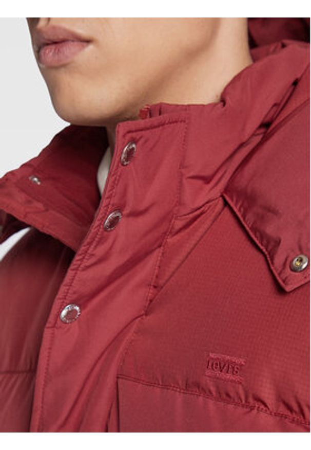 Levi's® Kurtka puchowa Excelsior A1828-0005 Czerwony Regular Fit. Kolor: czerwony. Materiał: bawełna, puch