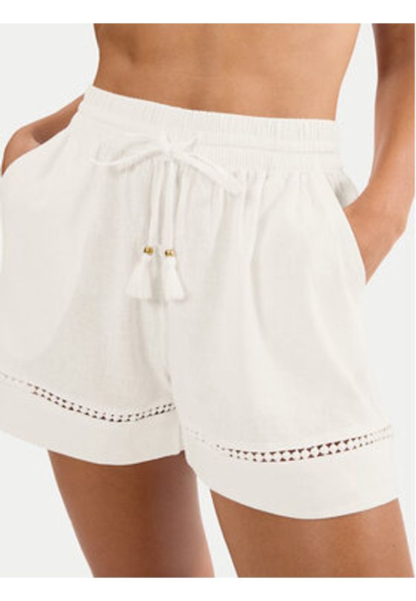 Triumph Szorty piżamowe Summer Wear 10227237 Biały Regular Fit. Kolor: biały. Materiał: wiskoza