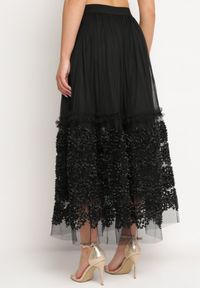 Born2be - Czarna Spódnica Maxi z Tiulowej Siateczki z Gumką w Pasie Johannah. Kolor: czarny. Materiał: tiul. Wzór: kwiaty